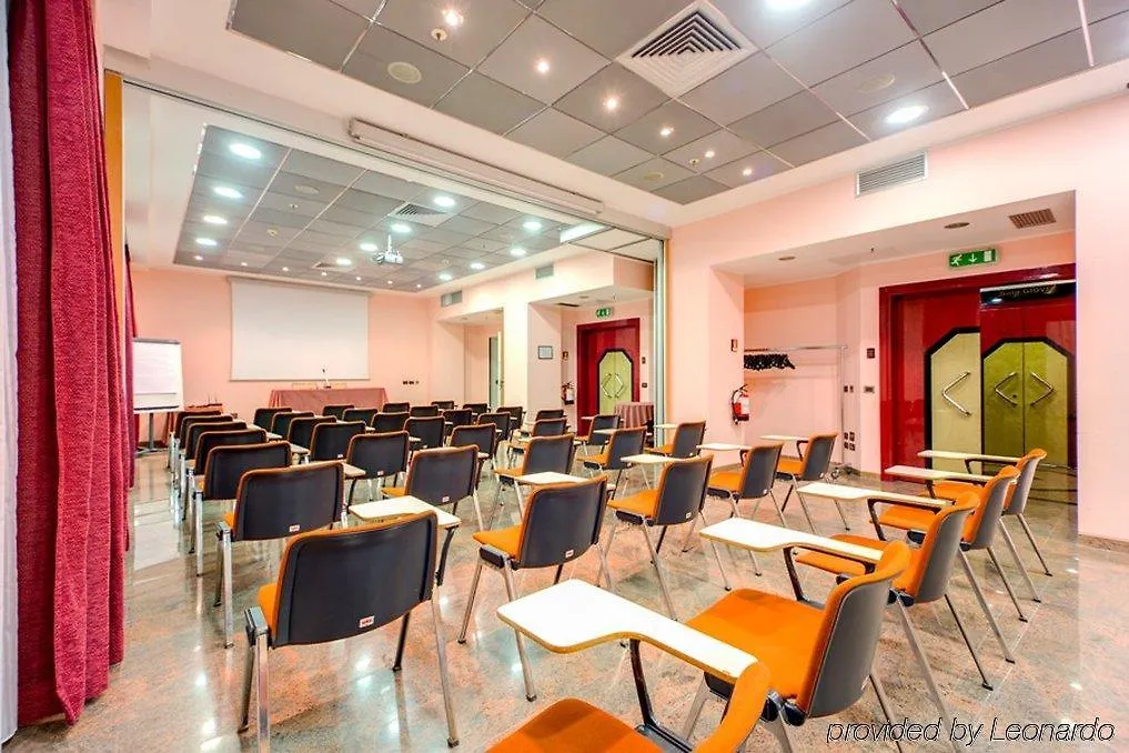 Hotel Galileo Milán 4*,  Italia