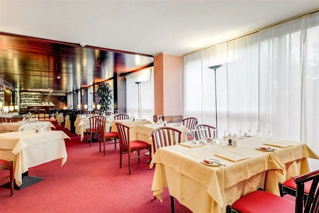Hotel Galileo Milán 4*,  Italia