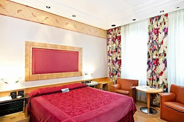Hotel Galileo Milán 4*,  Italia